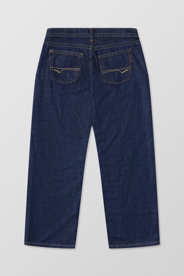 Slide View: 8: BDG Kayla Tiefgeschnittene Jeans in Dunkler Waschung