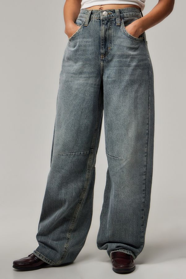 Slide View: 2: BDG Logan Boyfriend Grün Guss Jeans