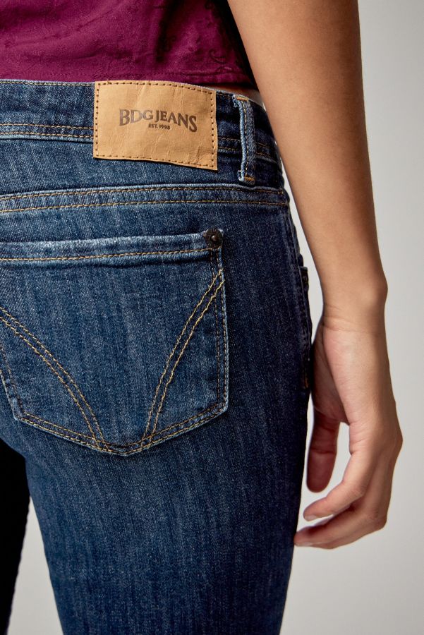 Vista de diapositivas: 3: Jeans Acampanados de Tiro Bajo Brooke BDG