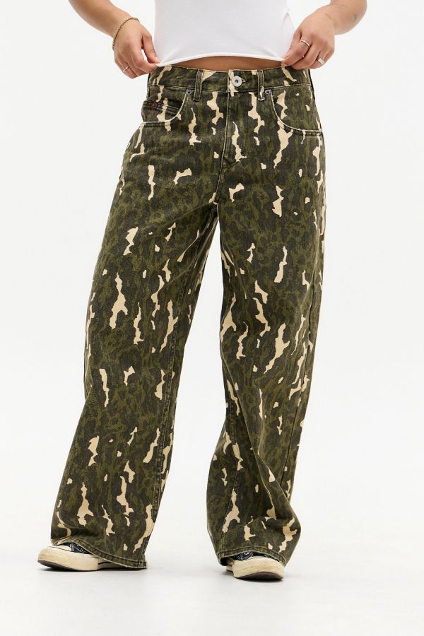 Slide View: 1: BDG Jaya Animal Camo Jeans