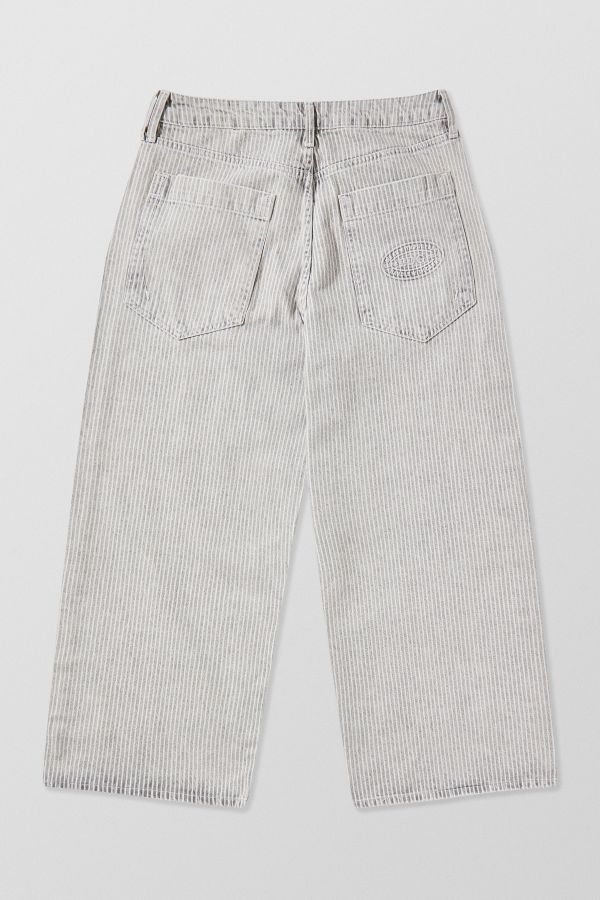 Vista de diapositivas: 9: BDG Grey Jaya Stripe Jeans