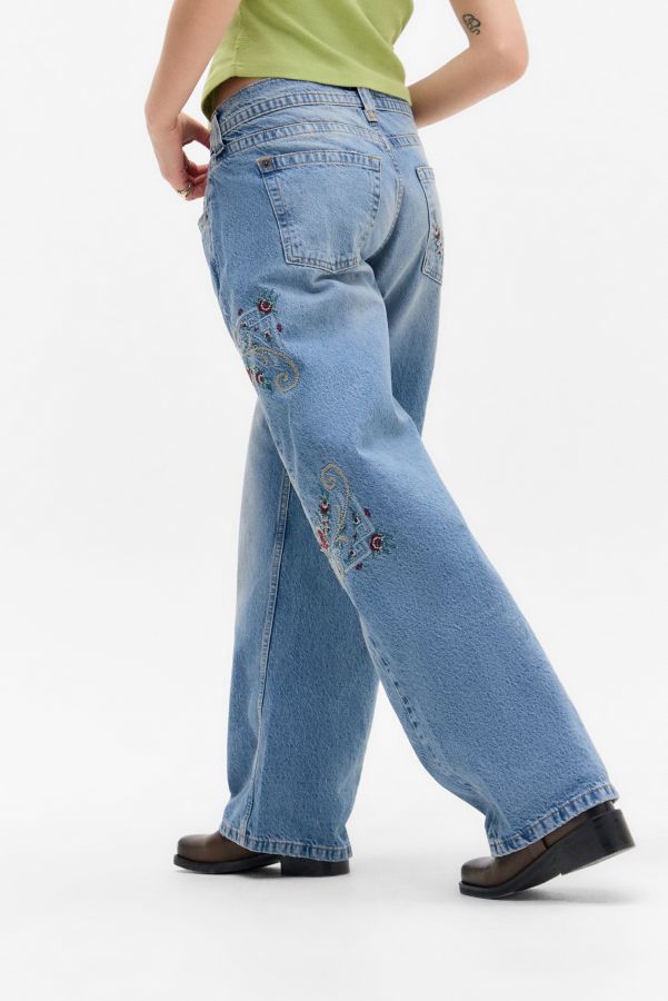 Slide View: 3: BGD Kayla Low Rider Homes Jeans