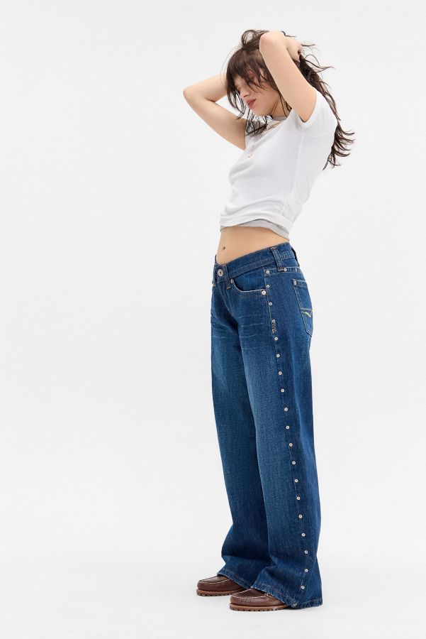 Slide View: 2: BDG Kayla Lowrider Jeans mit Nieten