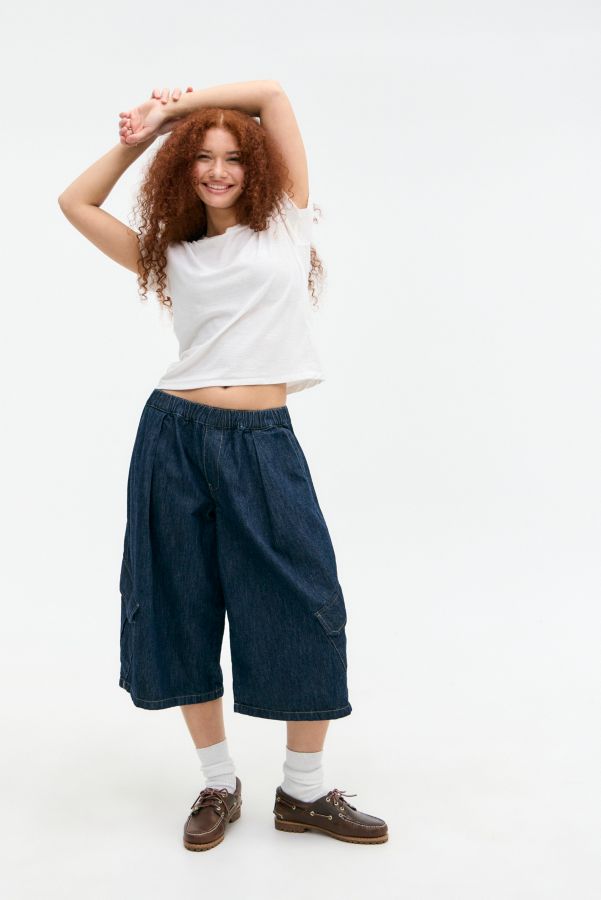 Slide View: 1: BDG Dallas Cropped Cargo Jeans
