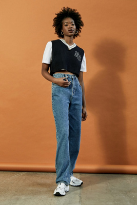 modern boyfriend jeans urban outfitters