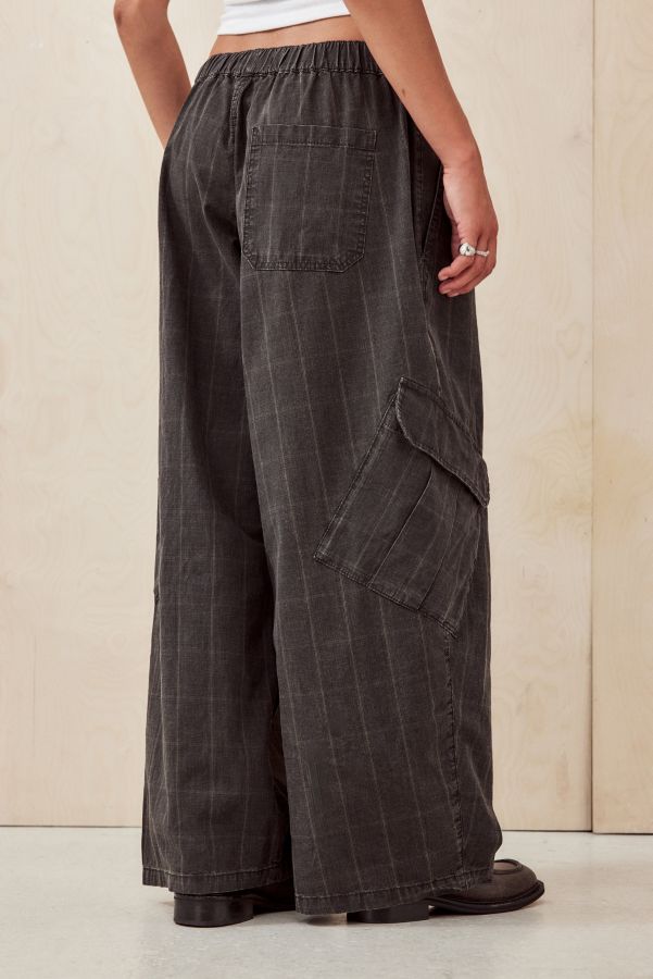 Slide View: 4: BDG Bobbi Cocoon Pants