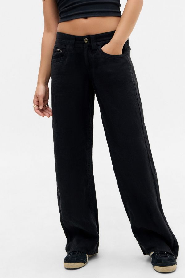 Vista diapositiva: 2: BDG Black Kayla Linen Trousers