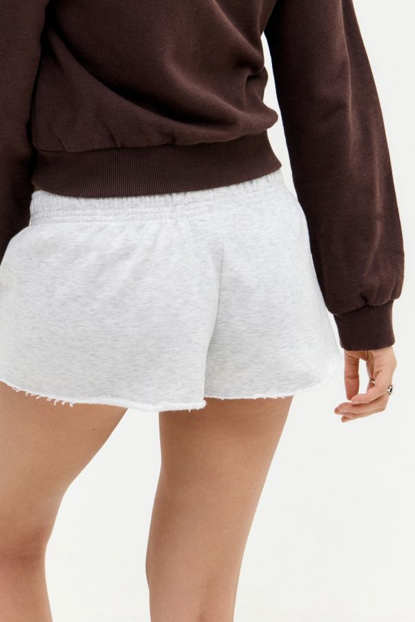 Slide View: 4: iets frans... Ultra Mini Jogger Shorts