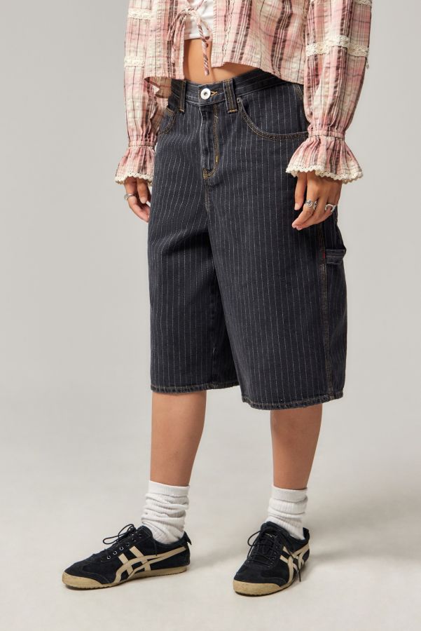 Vista diapositiva: 1: BDG Astrid Longline Pinstripe Grigio Lavaggio Jorts