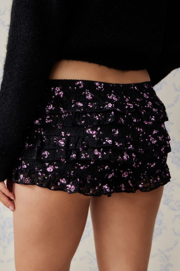 Vista de diapositivas: 4: UO Blossom Mini Lace Bloomer Shorts