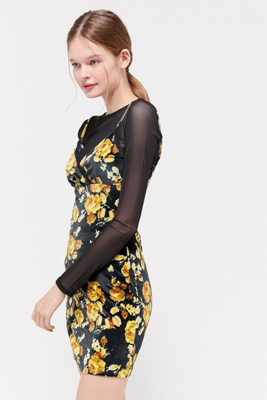 urban outfitters velvet dress