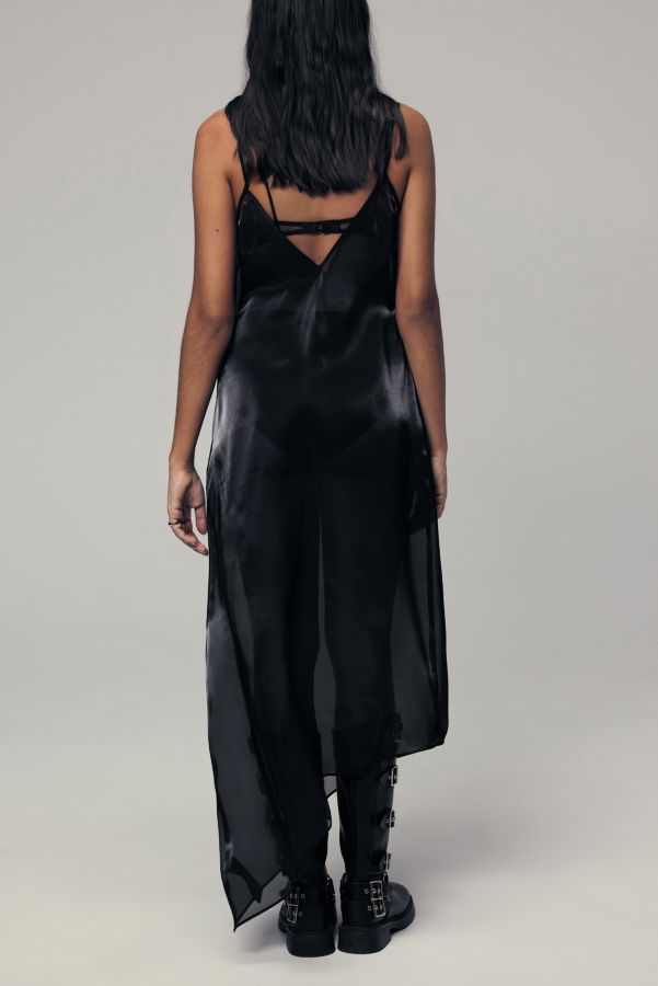 Vista de diapositivas: 3: Light Before Dark Morgan Glass Slip Dress