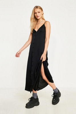 urban outfitters black midi dress