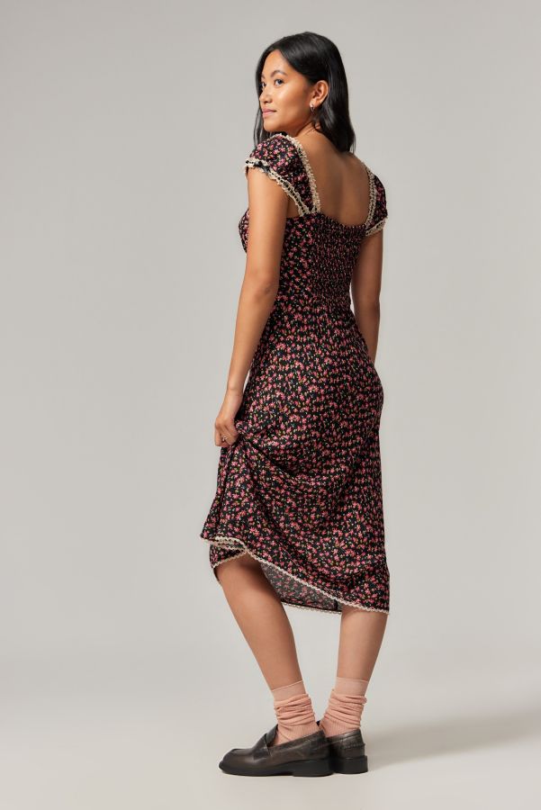 Slide View: 3: Light Before Dark Saskia Floral Midi Dress