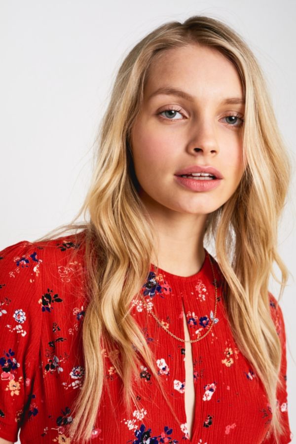 UO Red Floral Print Mini Tea Dress | Urban Outfitters UK