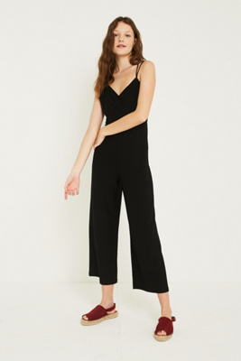 urban outfitters black overalls