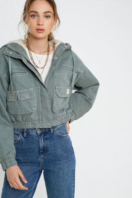cropped denim jacket urban outfitters