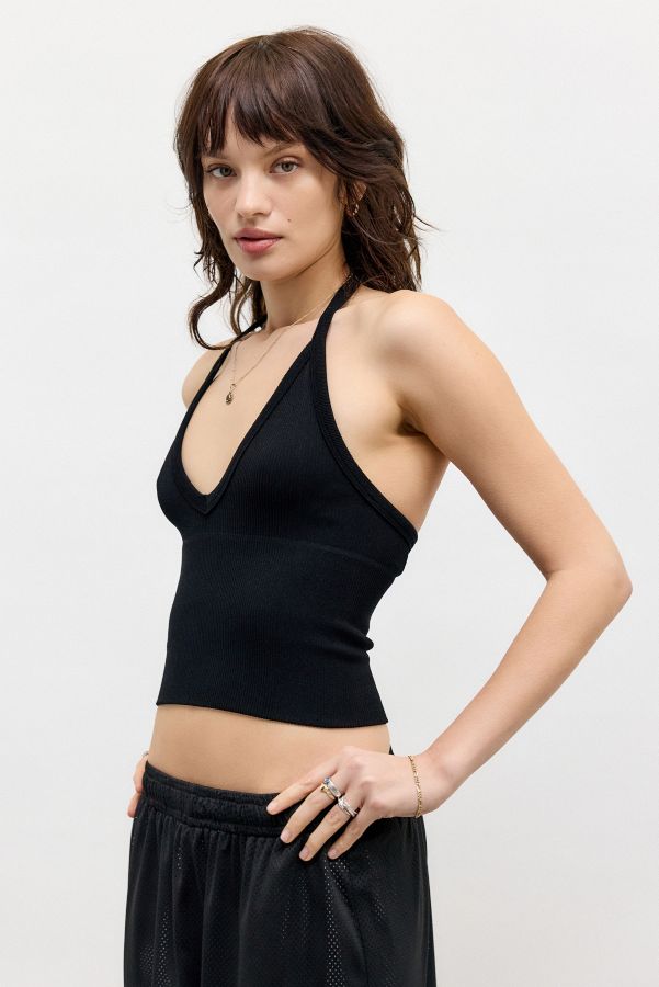 Vista de diapositivas: 1: Top Halter Liso Andi Out From Under