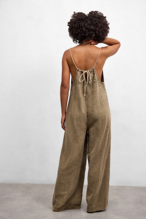 Vista diapositiva: 4: Out From Under Cabot Jumpsuit