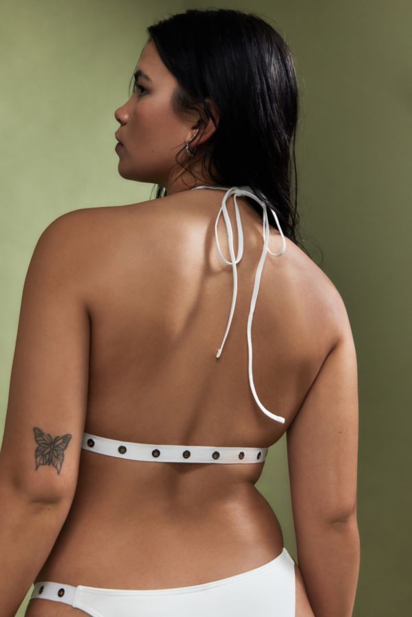 Vista diapositiva: 5: Out From Under Top bikini bianco con fibbia