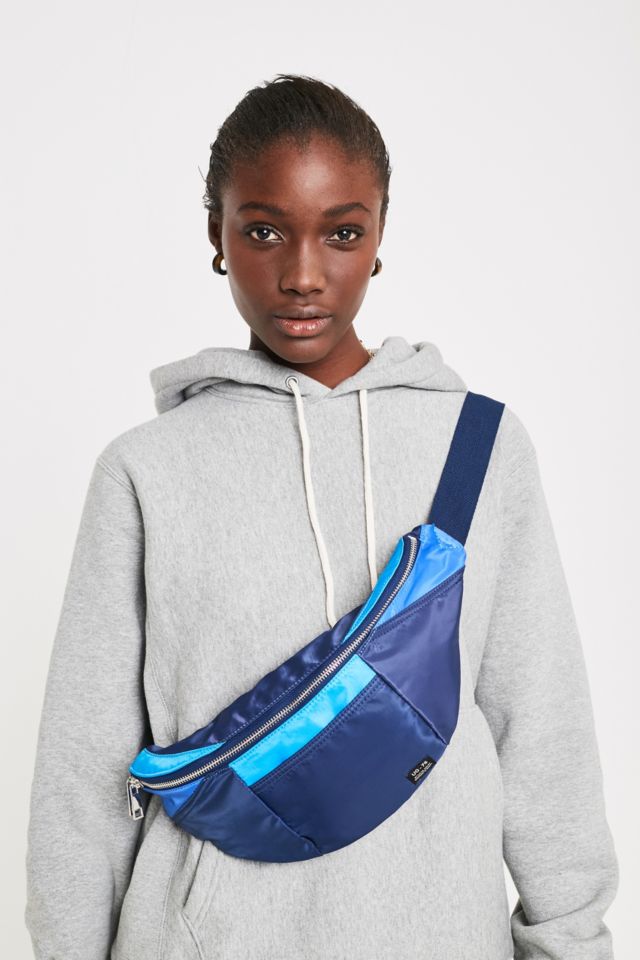 UO Nylon Colourblock Oversized Bum Bag - Navy | Urban Outfitters UK