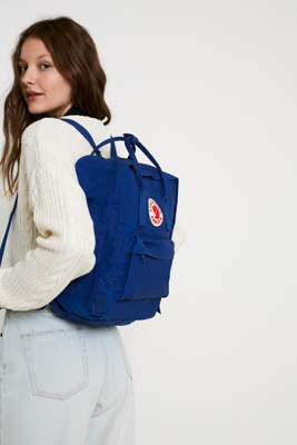 deep blue fjallraven kanken