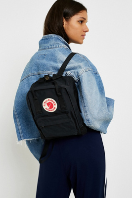 urban outfitters mini kanken