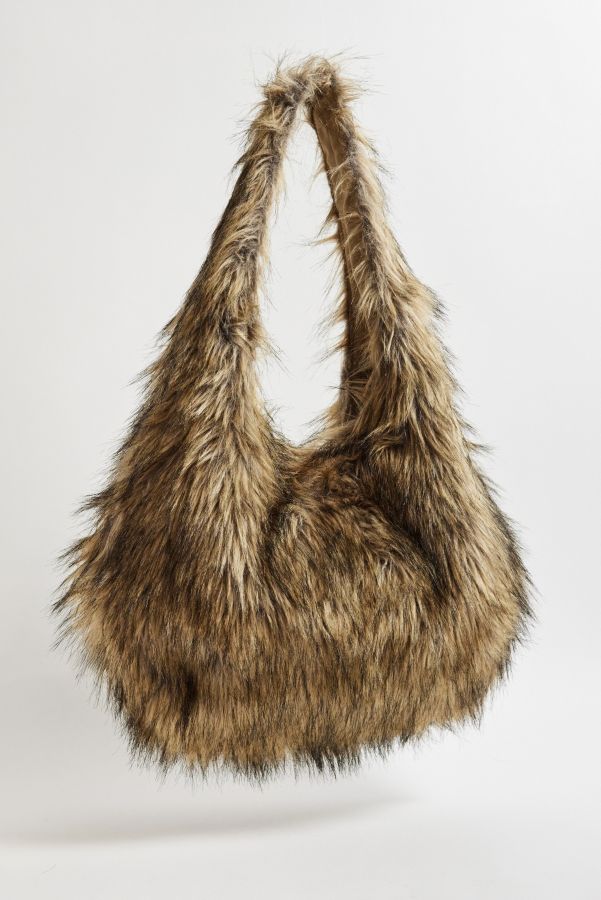 Slide View: 2: UO Jesse Faux Fur Shoulder Bag