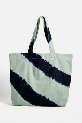 urban outfitters tote