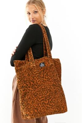 urban outfitters tote