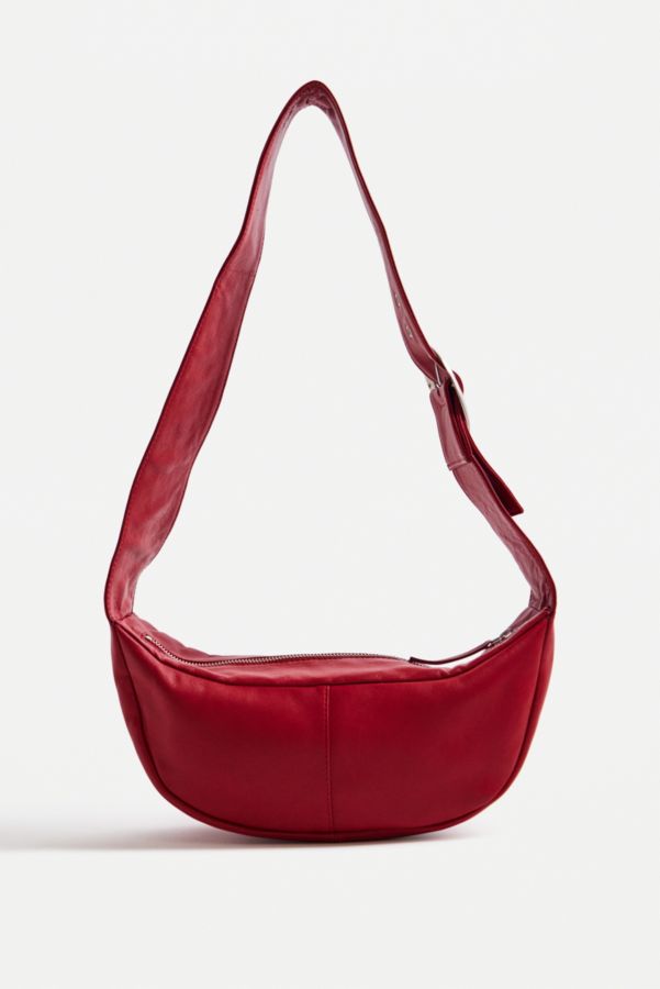 Vista de diapositivas: 5: UO hebilla de cuero Crossbody Sling Bag