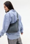 Thumbnail View 2: UO Quadratische Wildleder Schleuder Tasche