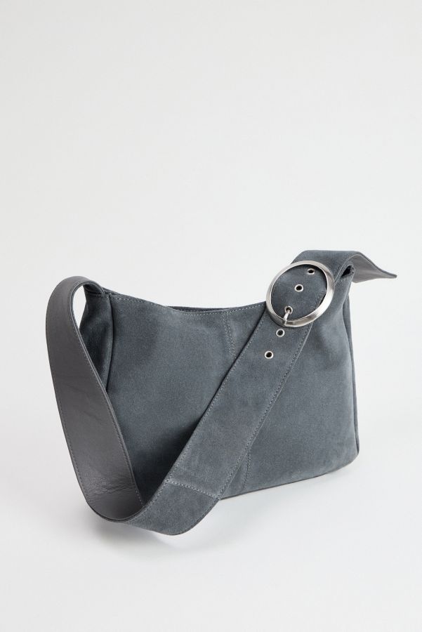 Slide View: 3: UO Quadratische Wildleder Schleuder Tasche