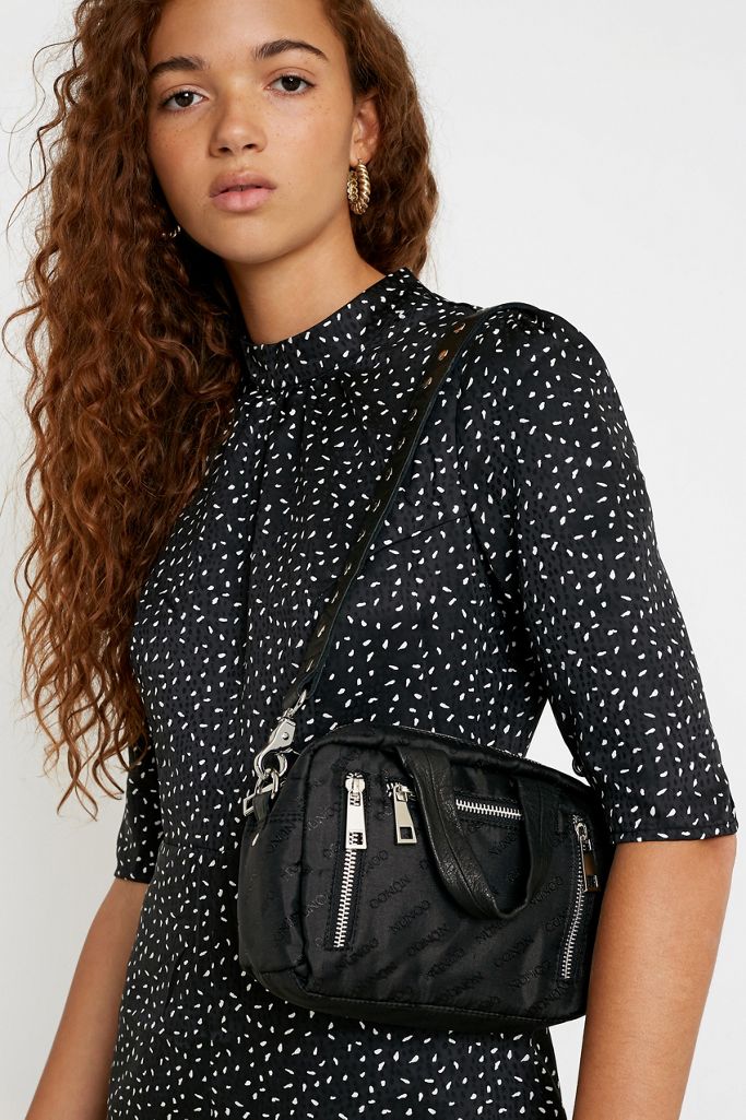 Nunoo Donna Sport Logo Crossbody Urban Outfitters UK