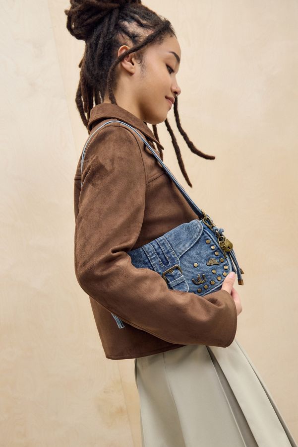 Slide View: 1: Sac à bandoulière UO Denim Western Charm