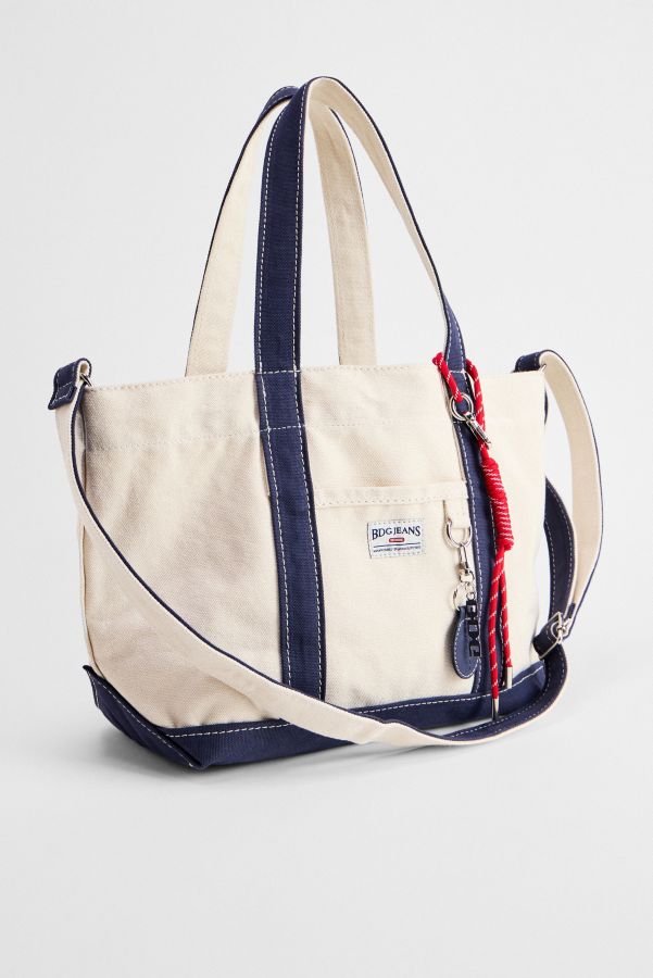 Vista de diapositivas: 4: BDG Canvas Keychain Tote Bag