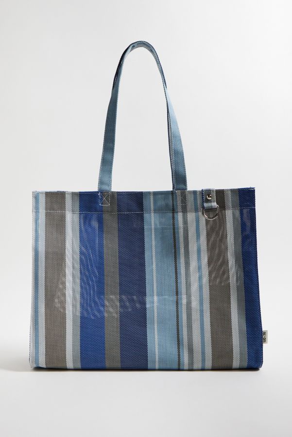 Slide View: 4: UO Large Stripe Woven Tote Bag