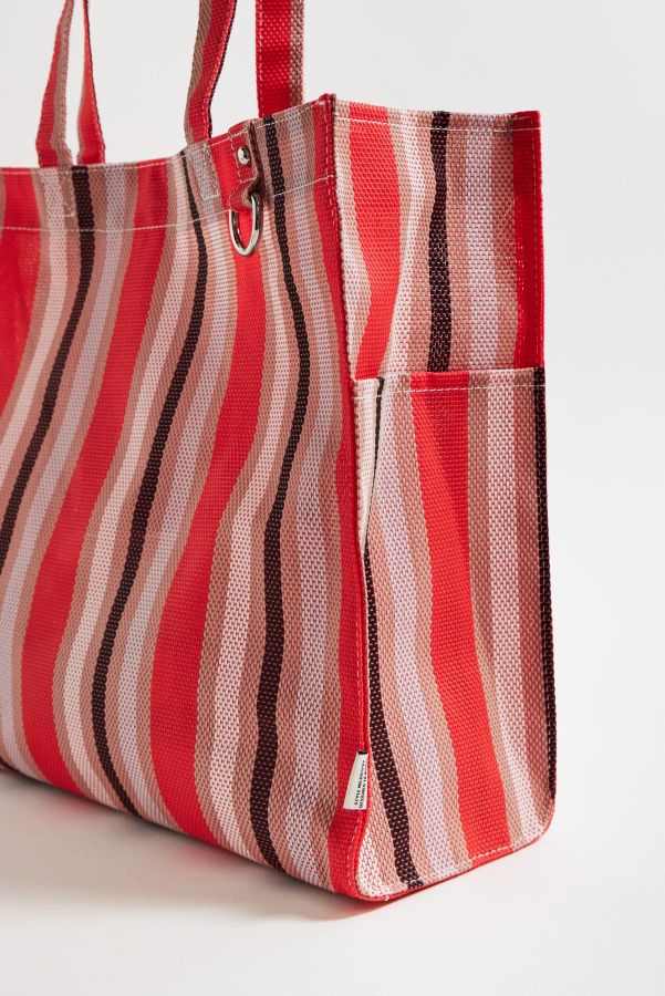 Slide View: 4: UO Large Stripe Woven Tote Bag