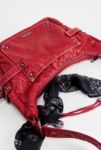 Visualizzazione miniature 6: BDG Reggie Scarf Faux Leather Sling Bag