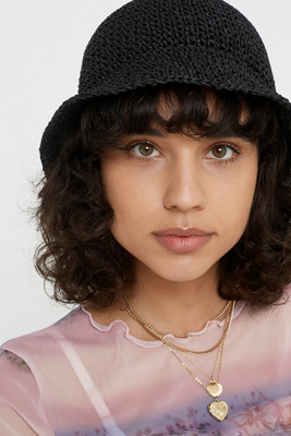 black straw bucket hat