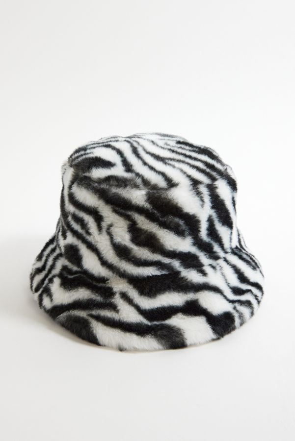 Slide View: 4: UO Animal Print Faux Fur Bucket Hat