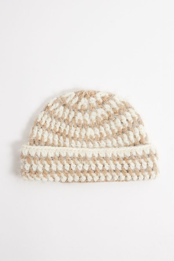 Slide View: 3: UO Chunky Knit Beanie