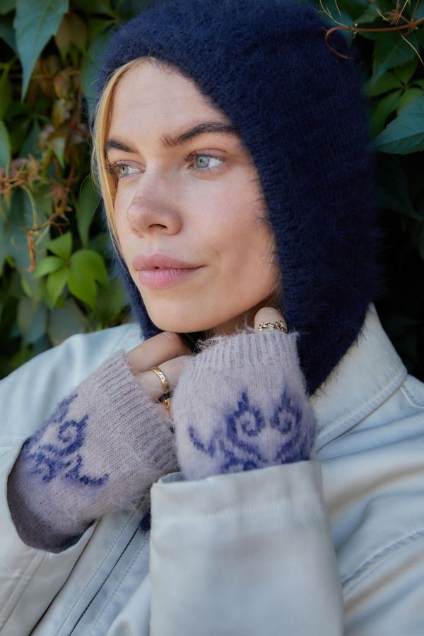 Slide View: 1: UO Brushed Knit Fingerless Gloves