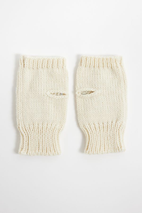 Slide View: 3: UO Star Chunky Knit Fingerless Gloves