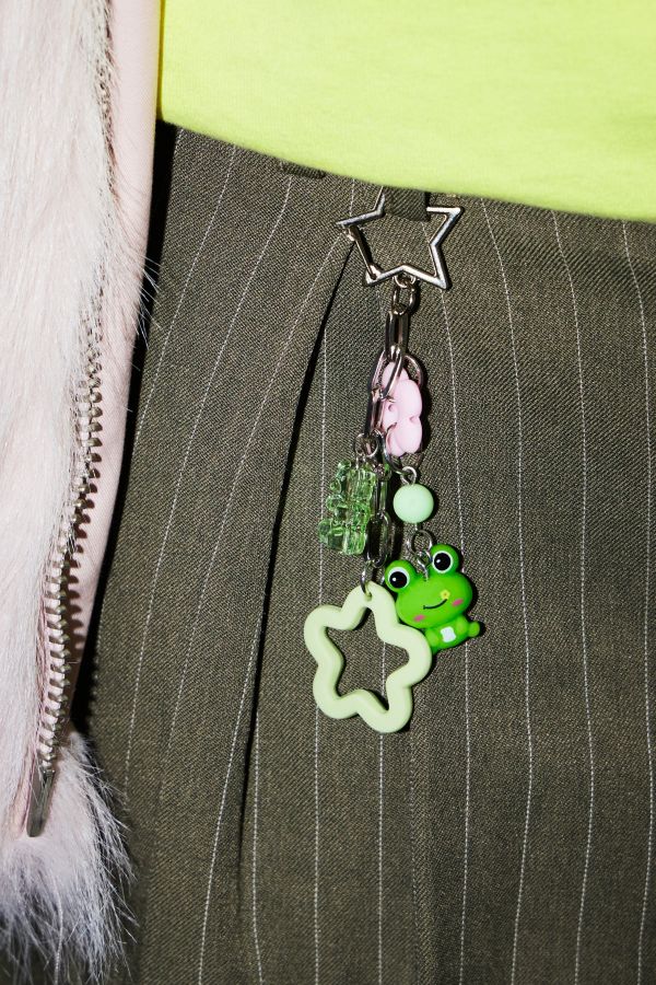 Slide View: 1: Frog Novelty Keyring