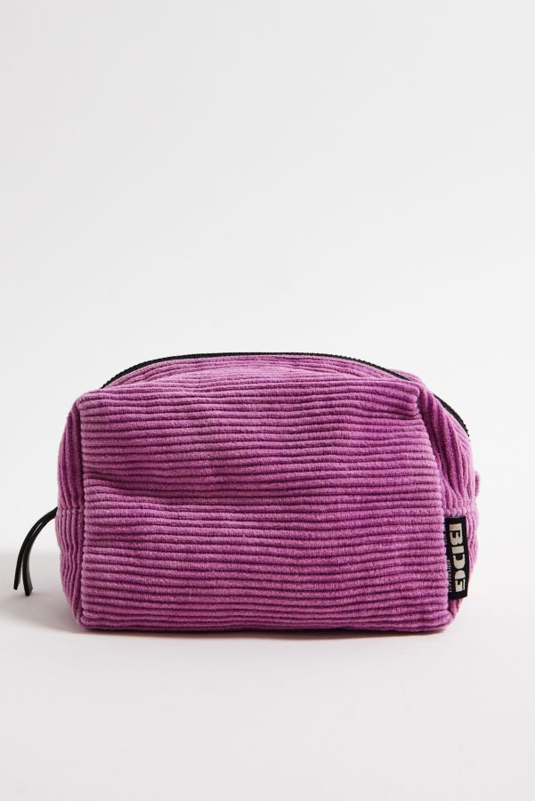 Slide View: 1: BDG Corduroy Makeup Bag