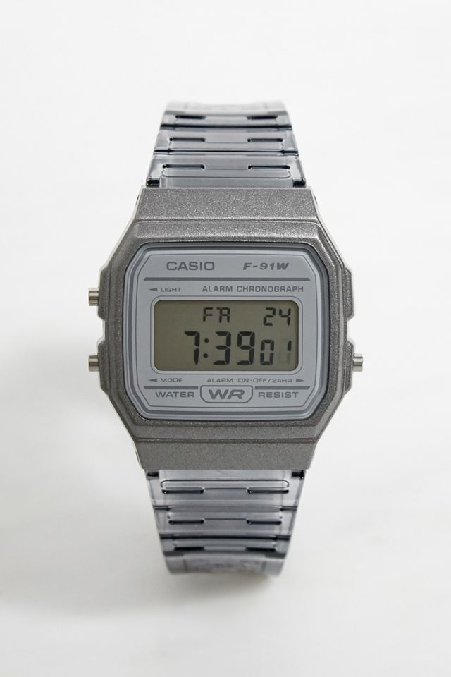 Casio Transparente Armbanduhr „F91WS‟ Urban Outfitters DE