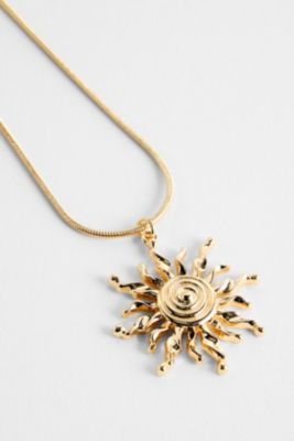 UO Sun Swirl Pendant Necklace