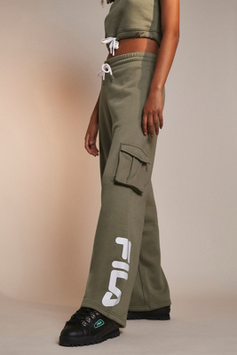 fila cargo sweatpants