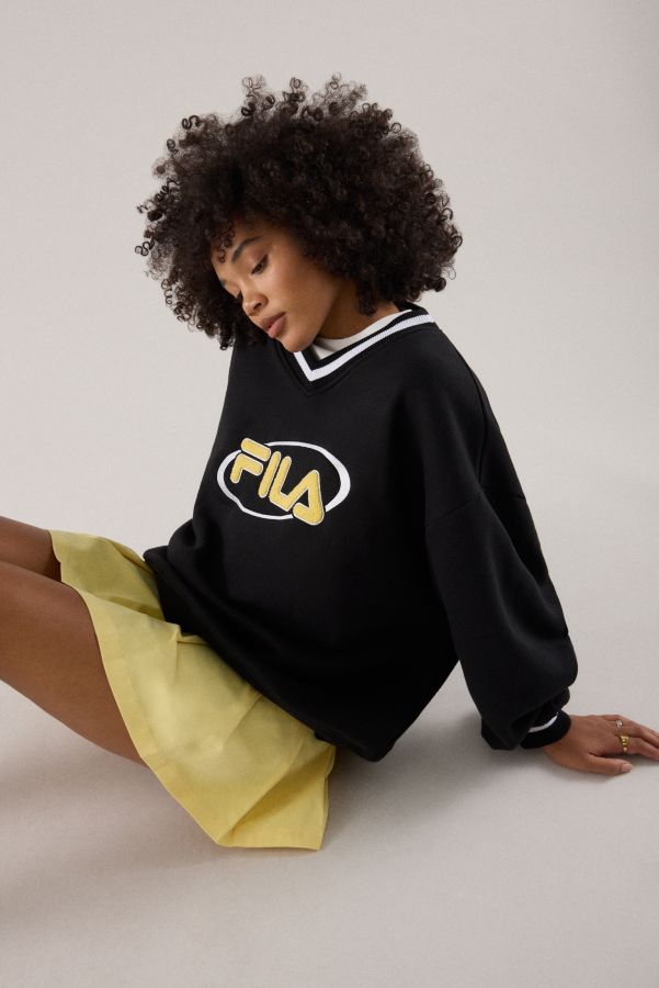 Slide View: 3: FILA x HAILEY Pull à col en V noir